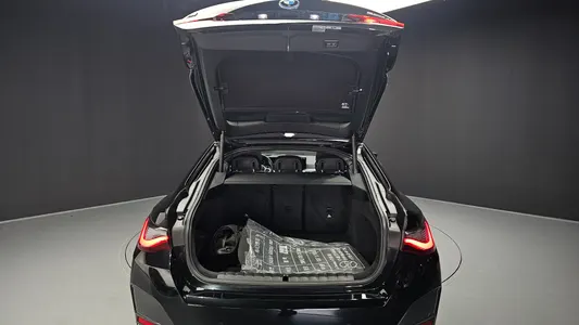 BMW i4 eDrive40 M 2024 30