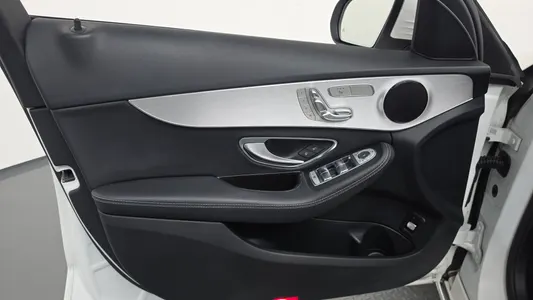 Mercedes-Benz C-Class W205 C220 d 2018 24