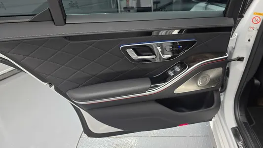 Mercedes-Benz S-Class W223 S500L 4MATIC 2025 25