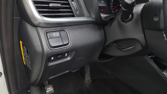 Kia K5 2 2.0 2018 27