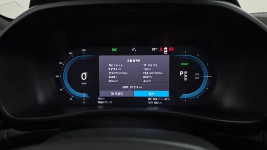 Volvo C40 2022 8