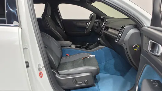 Volvo C40 2022 11