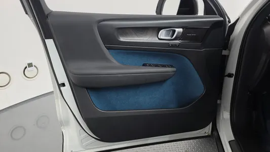 Volvo C40 2022 24