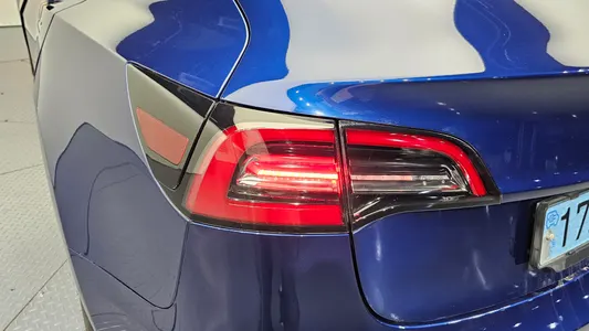 Tesla 3 AWD 2020 24
