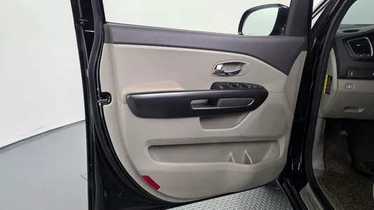 Kia 카니발 9 2017 24