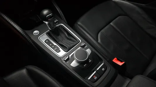 Audi Q2 35 TDI 2020 8