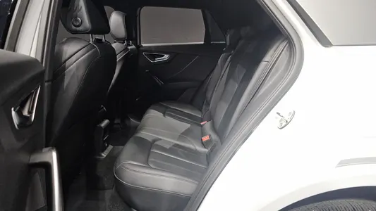 Audi Q2 35 TDI 2020 26