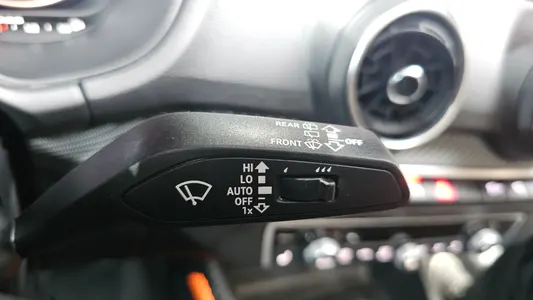 Audi Q2 35 TDI 2020 28