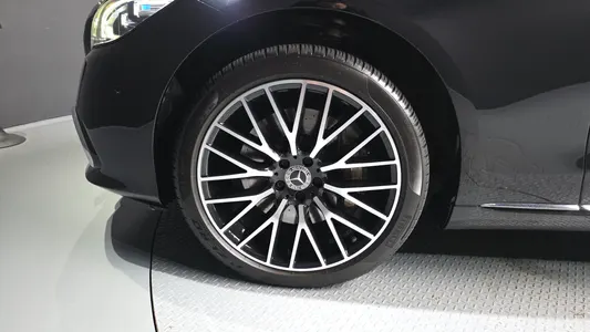 Mercedes-Benz S-Class W223 S580L 4MATIC 2022 5