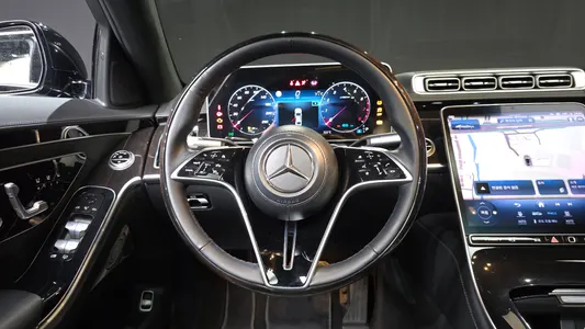 Mercedes-Benz S-Class W223 S580L 4MATIC 2022 13