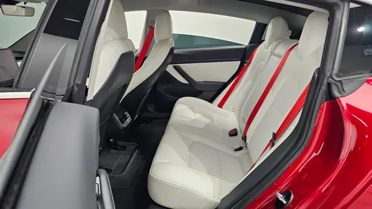 Tesla 3 AWD 2020 12