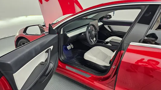 Tesla 3 AWD 2020 10