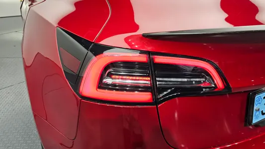 Tesla 3 AWD 2020 24