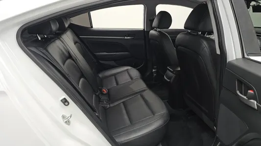 Hyundai AD 1.6 GDI 2018 12