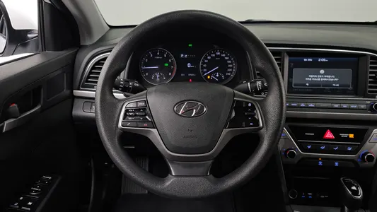 Hyundai AD 1.6 GDI 2018 13