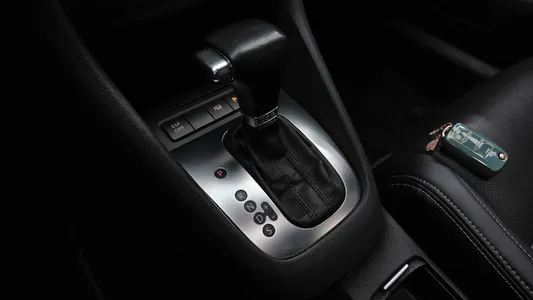 Volkswagen 6 2.0 TDI 2010 9