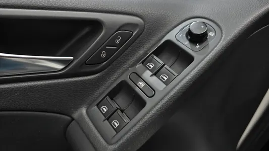 Volkswagen 6 2.0 TDI 2010 17