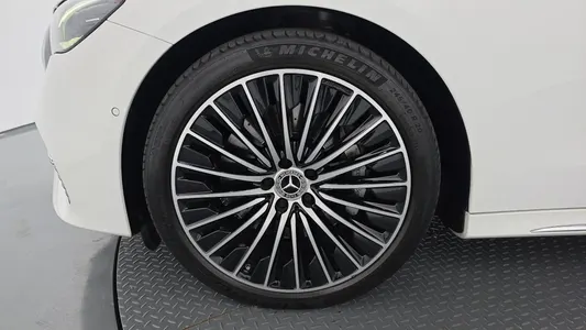 Mercedes-Benz E-Class W214 E450 4MATIC 2024 5