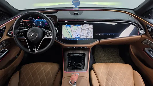 Mercedes-Benz E-Class W214 E450 4MATIC 2024 7