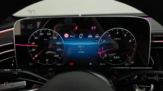 Mercedes-Benz E-Class W214 E450 4MATIC 2024 8