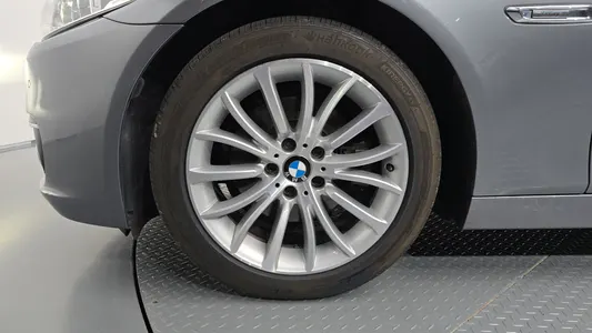 BMW 5 Series (F10) 520d 2013 5