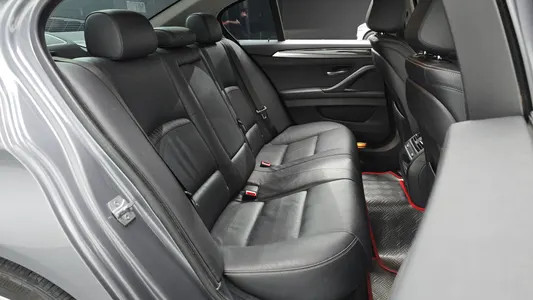 BMW 5 Series (F10) 520d 2013 11