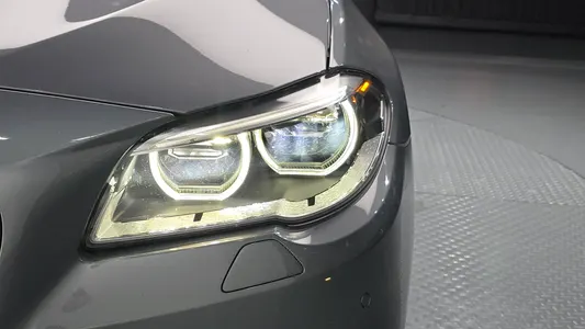 BMW 5 Series (F10) 520d 2013 22