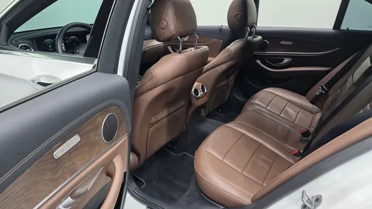 Mercedes-Benz E-Class W213 E250 2020 11