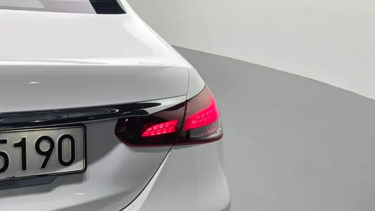 Mercedes-Benz E-Class W213 E250 2020 23