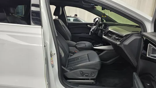 Audi Q4 e- (F4) 40 2022 26