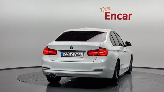 BMW 3 Series (F30) 320d 2017 4