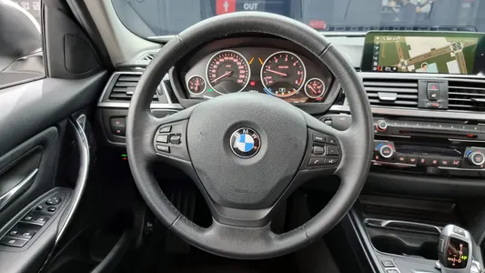BMW 3 Series (F30) 320d 2017 13