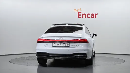 Audi A7 (4K) 55 TFSI 2020 4