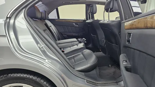 Mercedes-Benz E-Class W212 E350 4MATIC 2010 12