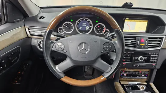 Mercedes-Benz E-Class W212 E350 4MATIC 2010 13
