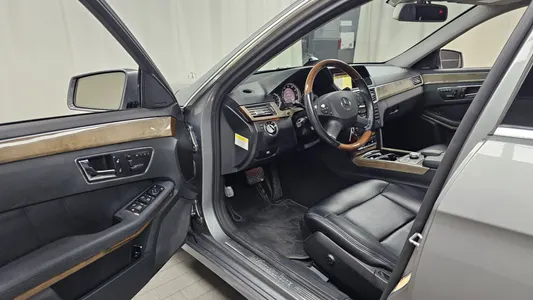 Mercedes-Benz E-Class W212 E350 4MATIC 2010 10