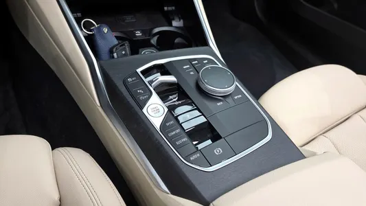 BMW 3 Series (G20) 320i 2023 9