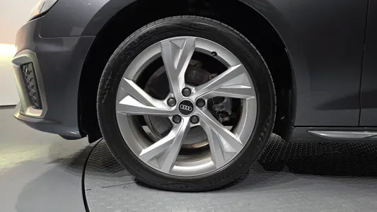 Audi A4 (B9) 40 TFSI 2021 5