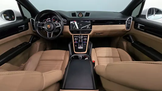 Porsche (PO536) 3.0 E- 2020 7
