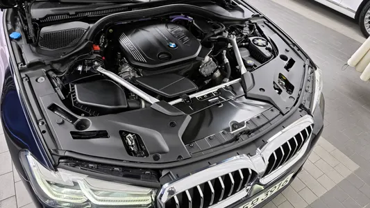 BMW 5 Series (G30) 523d M 2021 6