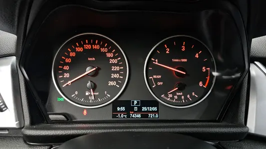 BMW 2 Series Tourer (F45) 2015 8