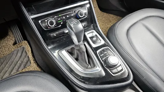 BMW 2 Series Tourer (F45) 2015 9