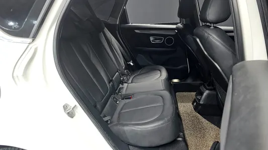 BMW 2 Series Tourer (F45) 2015 12
