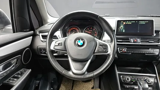 BMW 2 Series Tourer (F45) 2015 13