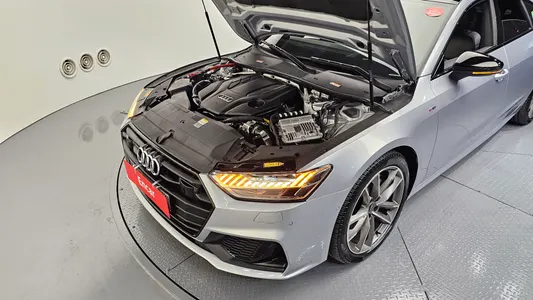 Audi A7 (4K) 55 TFSI 2022 6