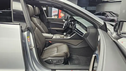 Audi A7 (4K) 55 TFSI 2022 12