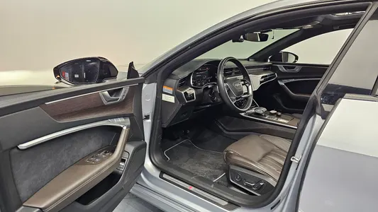 Audi A7 (4K) 55 TFSI 2022 10