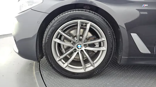 BMW 5 Series (G30) 520d M 2018 5