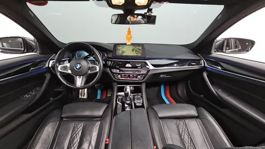 BMW 5 Series (G30) 520d M 2018 7