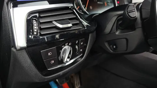 BMW 5 Series (G30) 520d M 2018 16